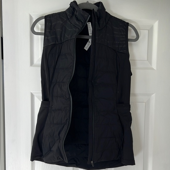lululemon athletica Black Vest - Picture 1 of 3